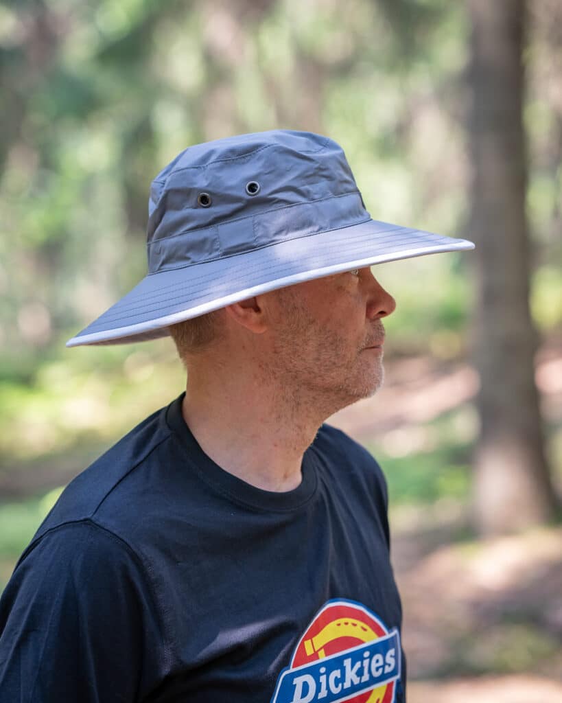 Wallaroo Tahoe Aurinkosuoja Hattu Harmaa, 100% polyester mikrokuidusta valmistettu vettähylkivä hattu, aurinkosuoja hattua on saatavana 2 eri koossa (noin 59 ja 61), koko on säädettävissä, valmistaja Wallaroo - USA.